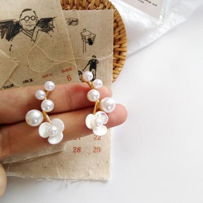 Pearl Flower Metallic Stud Earrings