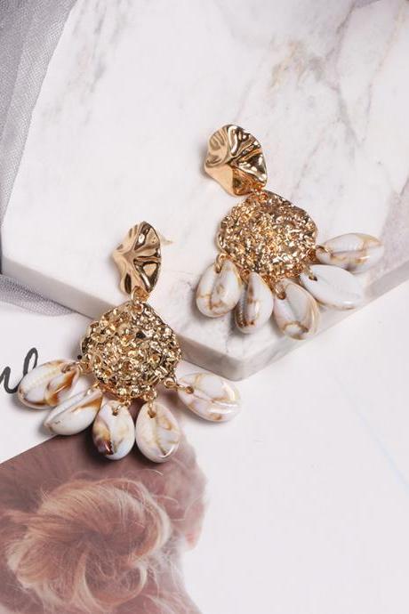 Seaside Inspired Shell Conch Earrings